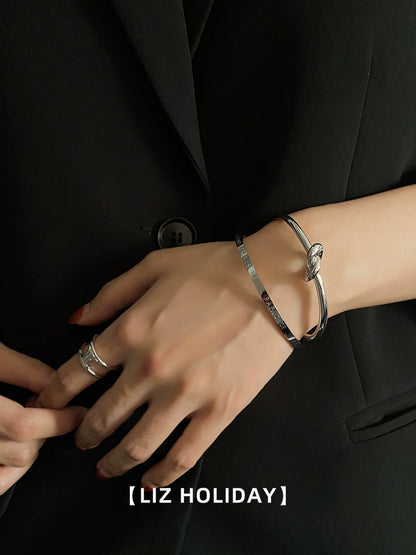 Knotted Open-Ended Bracelet Internet Hot Light Luxury Minority 2023 New Arrival Winter Fancy Minimalist Easiest for Match Exquisite