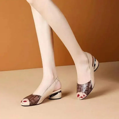 Ladies' low heeled sandals, open toed beach shoes with slippers for outdoor wear, trendy thick soled pointed slippers women